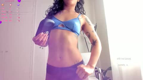 Snapshot of _sandy_s_ chatting on 10.10.25 Sandyy online show from 10.10.25