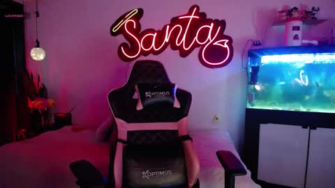  SantaLove  online show from 01.17.25