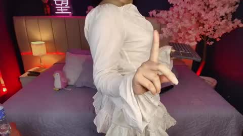 Snapshot of _sarahrose chatting on 02.15.26 Sara online show from 02.15.26