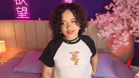 Snapshot of _sarahrose chatting on 02.24.26 Sara online show from 02.24.26