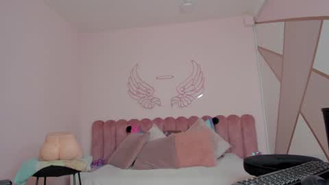 Scarlett online show from 01.23.25