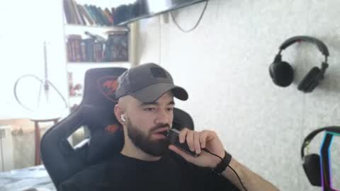 Snapshot of _serious_man chatting on 06.07.26 Ask me online show from 06.07.26