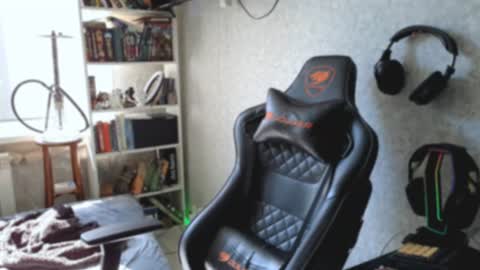 Snapshot of _serious_man chatting on 06.14.26 Ask me online show from 06.14.26