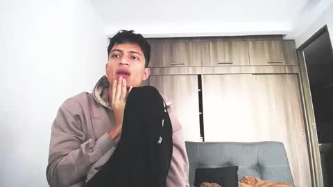 Juan Pablo-independent model online show from 02.19.26