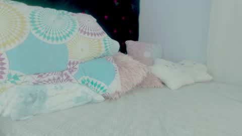 Snapshot of _sexyalexa chatting on 04.19.26 Alexa online show from 04.19.26