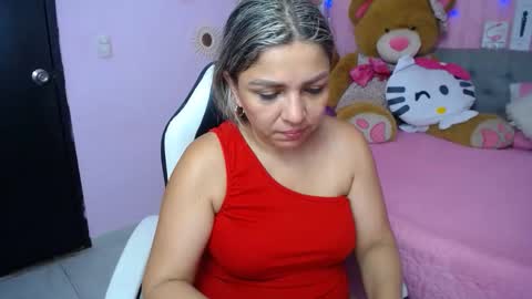 Snapshot of _sexyredhead_ chatting on 11.08.25 KATA online show from 11.08.25