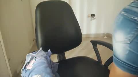 _shalini_0 online show from 10.04.25