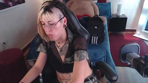 _sharlotte777 online show from 02.10.25