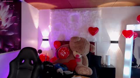 _sharlotte777 online show from 02.18.25