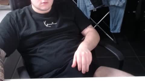 Snapshot of _shikamaru_ chatting on 01.05.25 _shikamaru_ online show from 01.05.25