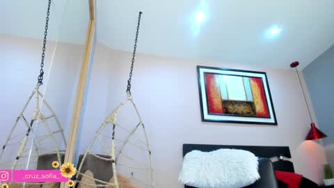    640  200   online show from 02.02.25