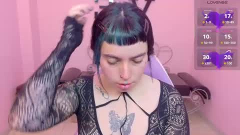 Snapshot of _sofia_smith1 chatting on 06.26.26 Sofia online show from 06.26.26
