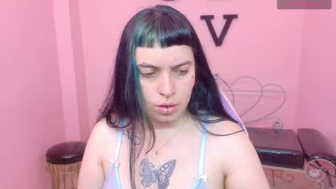 Snapshot of _sofia_smith1 chatting on 06.30.26 Sofia online show from 06.30.26