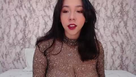 Snapshot of _sofiaparker_ chatting on 01.25.25 Sofia Parker online show from 01.25.25