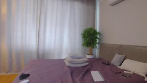 Snapshot of _solar_jane_ chatting on 03.07.25 Jane online show from 03.07.25