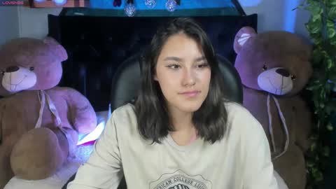 Sophie  online show from 02.23.25