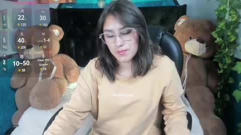 Sophie  online show from 02.26.25