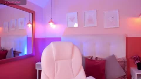 Sophie  online show from 03.28.26