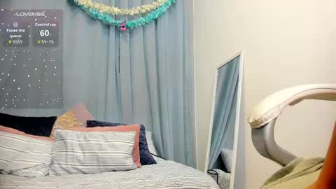 Sophie  online show from 05.19.26
