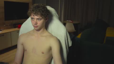 Snapshot of _sopranos_ chatting on 03.05.25 OLIVERpvt is open online show from 03.05.25