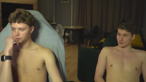 Snapshot of _sopranos_ chatting on 11.04.25 OLIVERpvt is open online show from 11.04.25