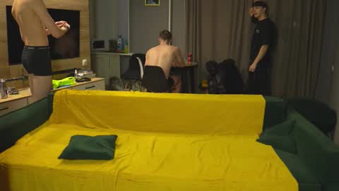 Snapshot of _sopranos_ chatting on 11.14.25 OLIVERpvt is open online show from 11.14.25