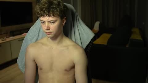 OLIVERpvt is open online show from 01.12.26