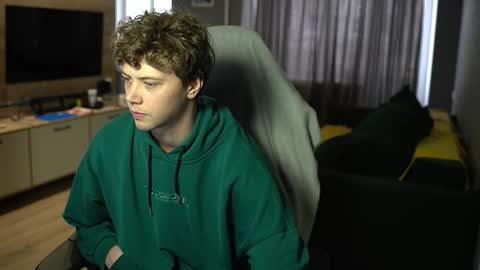 OLIVERpvt is open online show from 02.24.26