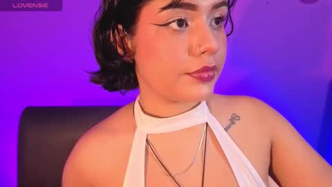 Snapshot of _sowy_venus_ chatting on 10.14.25 V E N U S online show from 10.14.25