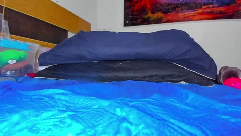 Snapshot of _ssusy_ chatting on 02.01.25 susy online show from 02.01.25