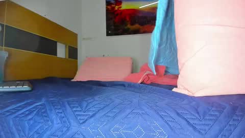 Snapshot of _ssusy_ chatting on 02.27.25 susy online show from 02.27.25