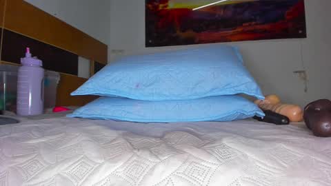 Snapshot of _ssusy_ chatting on 02.28.25 susy online show from 02.28.25