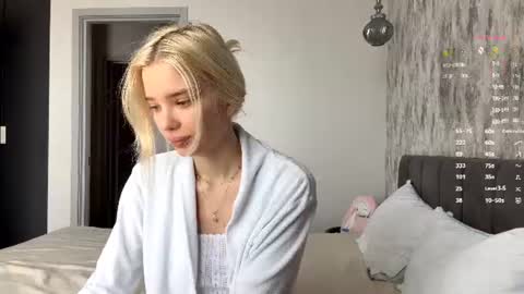 Snapshot of _stayhere chatting on 06.14.26 Stasy online show from 06.14.26