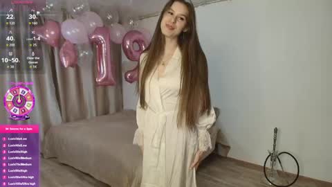 Snapshot of _stella_grace_ chatting on 05.19.26 Stella Grace online show from 05.19.26