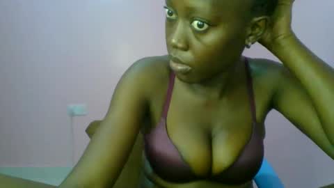 Snapshot of _sweet_gabriella chatting on 03.11.25 Gabriella online show from 03.11.25