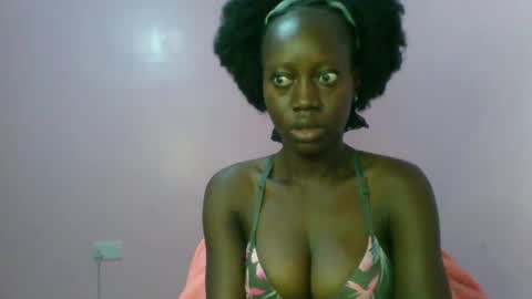 Snapshot of _sweet_gabriella chatting on 10.27.25 Gabriella online show from 10.27.25