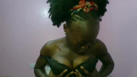 Snapshot of _sweet_gabriella chatting on 11.15.25 Gabriella online show from 11.15.25