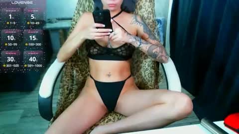 Snapshot of _sweet_ruby_ chatting on 06.09.26 Milana welcome to my world online show from 06.09.26