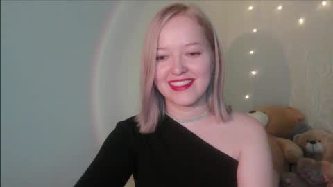 _sweet_smile_ online show from 10.31.25