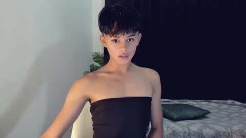Snapshot of _tfuck69_ chatting on 05.17.26 pm me online show from 05.17.26
