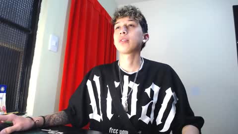 Snapshot of _thomas_hot_ chatting on 02.07.25 Thomas online show from 02.07.25