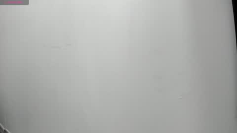 Snapshot of _tinny_hot chatting on 02.01.25 tinny online show from 02.01.25