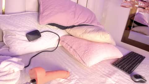 Rousse  online show from 03.11.25