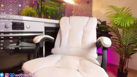 Julia online show from 09.26.25