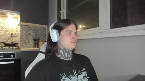 Snapshot of _torfin_ chatting on 12.11.24 _torfin_ online show from 12.11.24