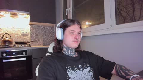 Snapshot of _torfin_ chatting on 12.13.24 _torfin_ online show from 12.13.24