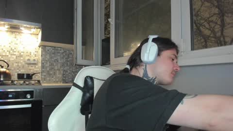 Snapshot of _torfin_ chatting on 12.15.24 _torfin_ online show from 12.15.24