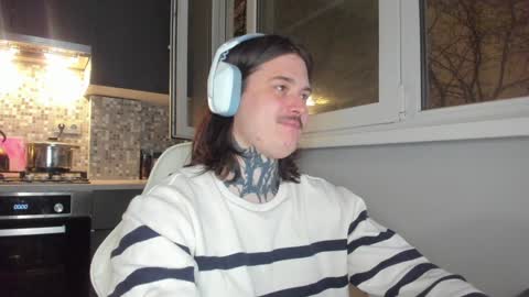 Snapshot of _torfin_ chatting on 01.07.25 _torfin_ online show from 01.07.25