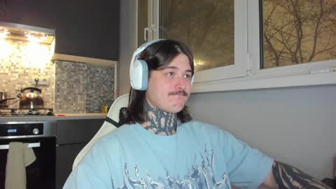 Snapshot of _torfin_ chatting on 01.12.25 _torfin_ online show from 01.12.25