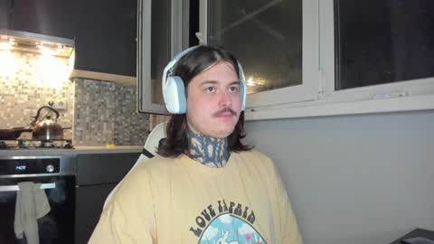 Snapshot of _torfin_ chatting on 01.12.25 _torfin_ online show from 01.12.25